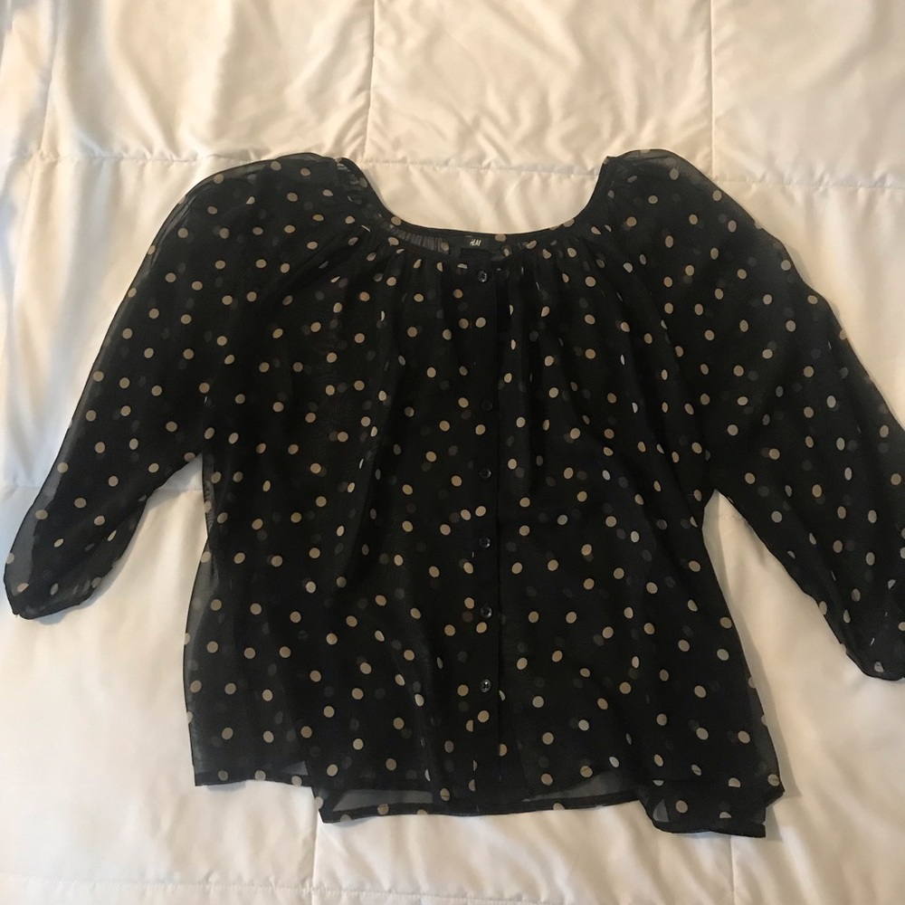 H&M polka dot top w buttons